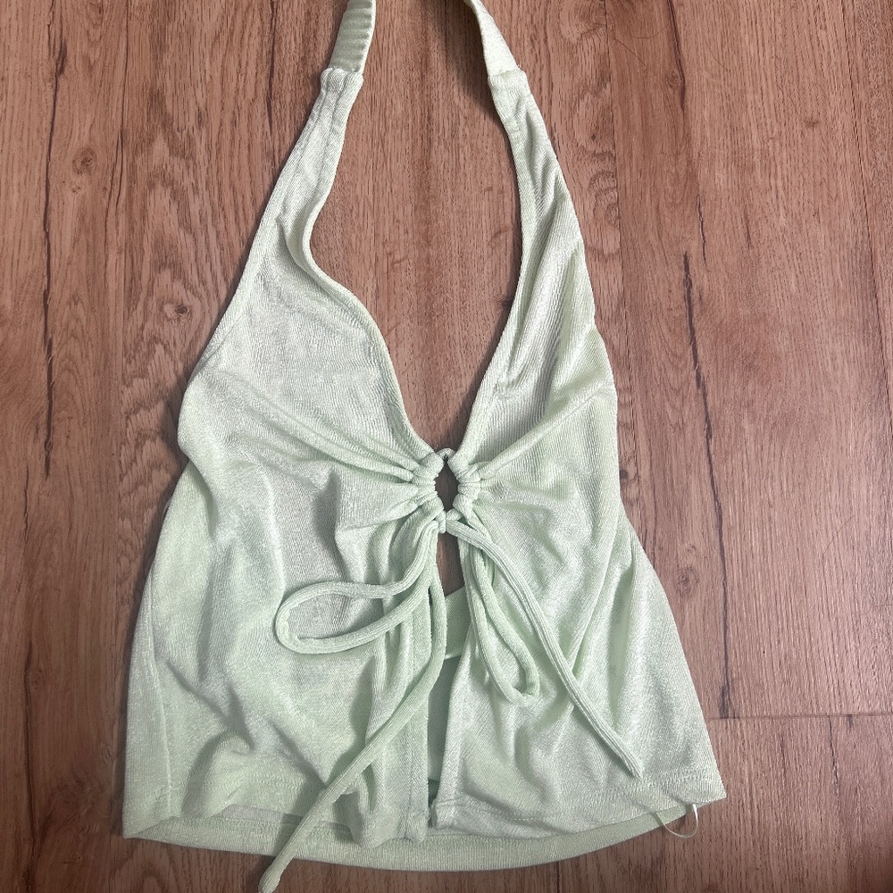 Green halter keyhole top